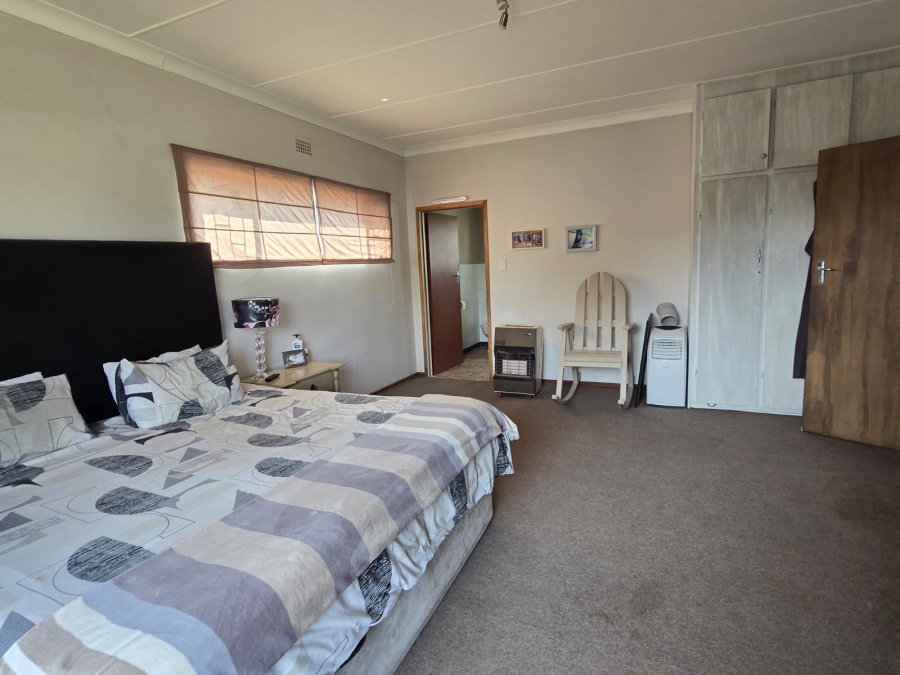 4 Bedroom Property for Sale in Parys Free State